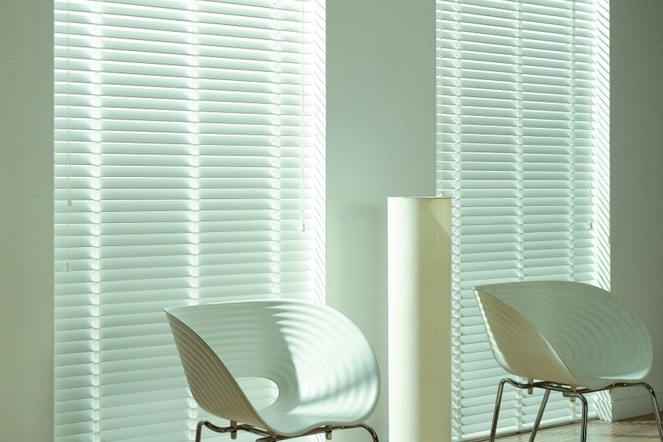 Zon en Scherm houten jaloezie 50 mm